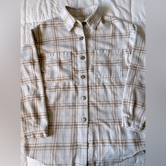 Plaid Shacket - Picture 4 of 7
